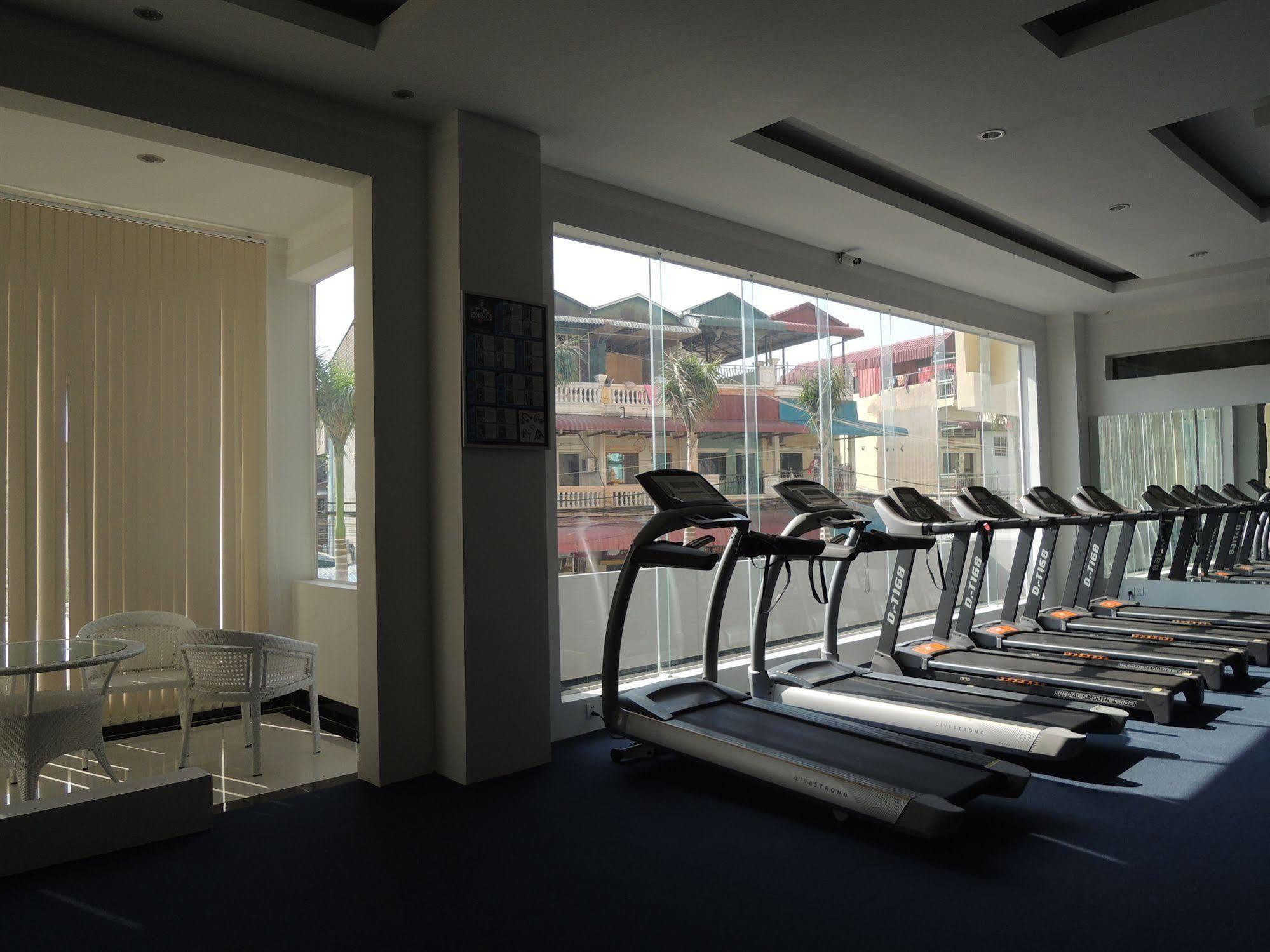 Sen Han Hotel Phnom Penh Zewnętrze zdjęcie