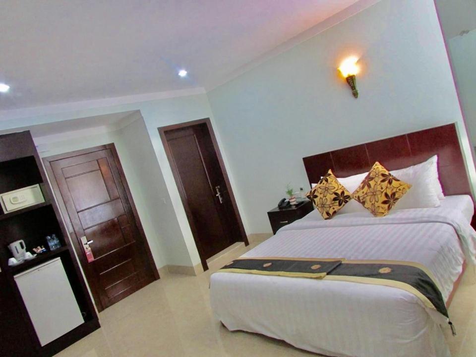 Sen Han Hotel Phnom Penh Zewnętrze zdjęcie